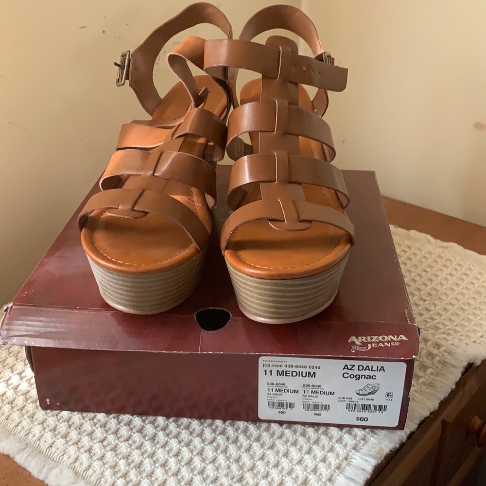 Brown Arizona wedges